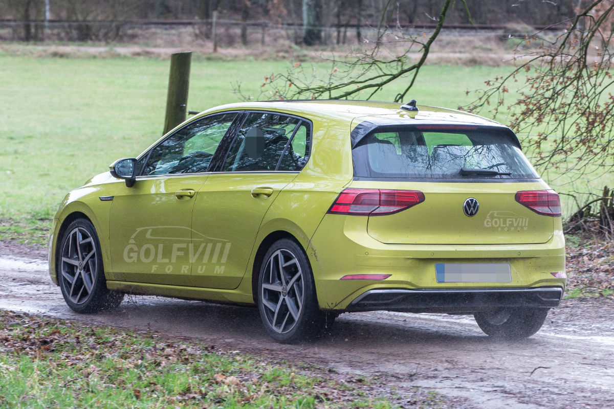 VW Golf 8 - bei Testfahrten erwischt