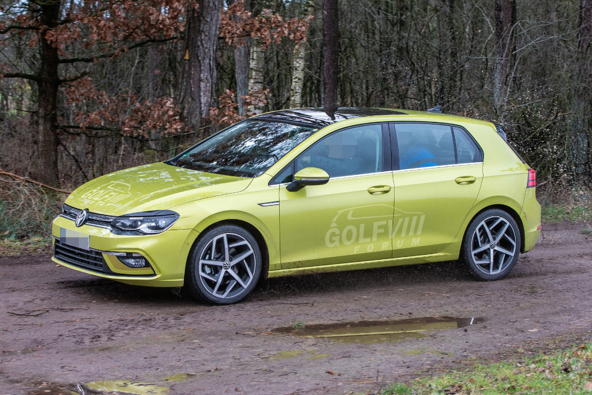 VW Golf 8 - bei Testfahrten erwischt