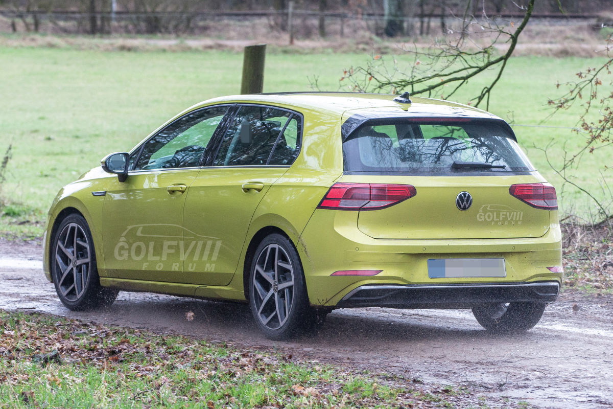 VW Golf 8 - bei Testfahrten erwischt