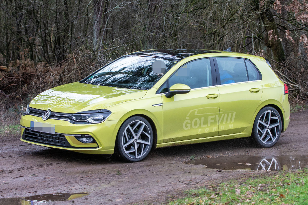 VW Golf 8 - bei Testfahrten erwischt