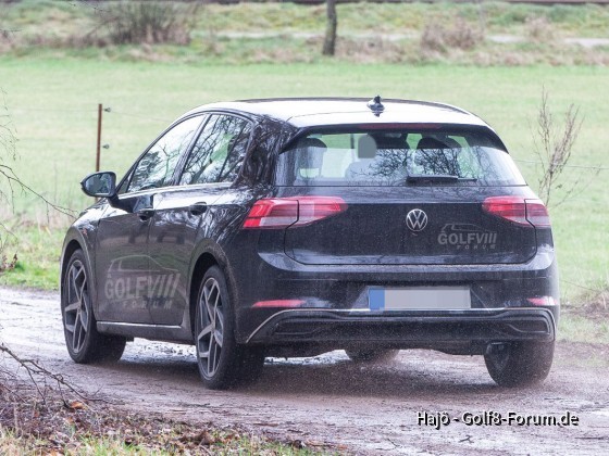 VW Golf 8 - bei Testfahrten erwischt