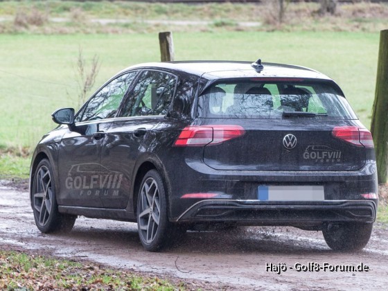 VW Golf 8 - bei Testfahrten erwischt