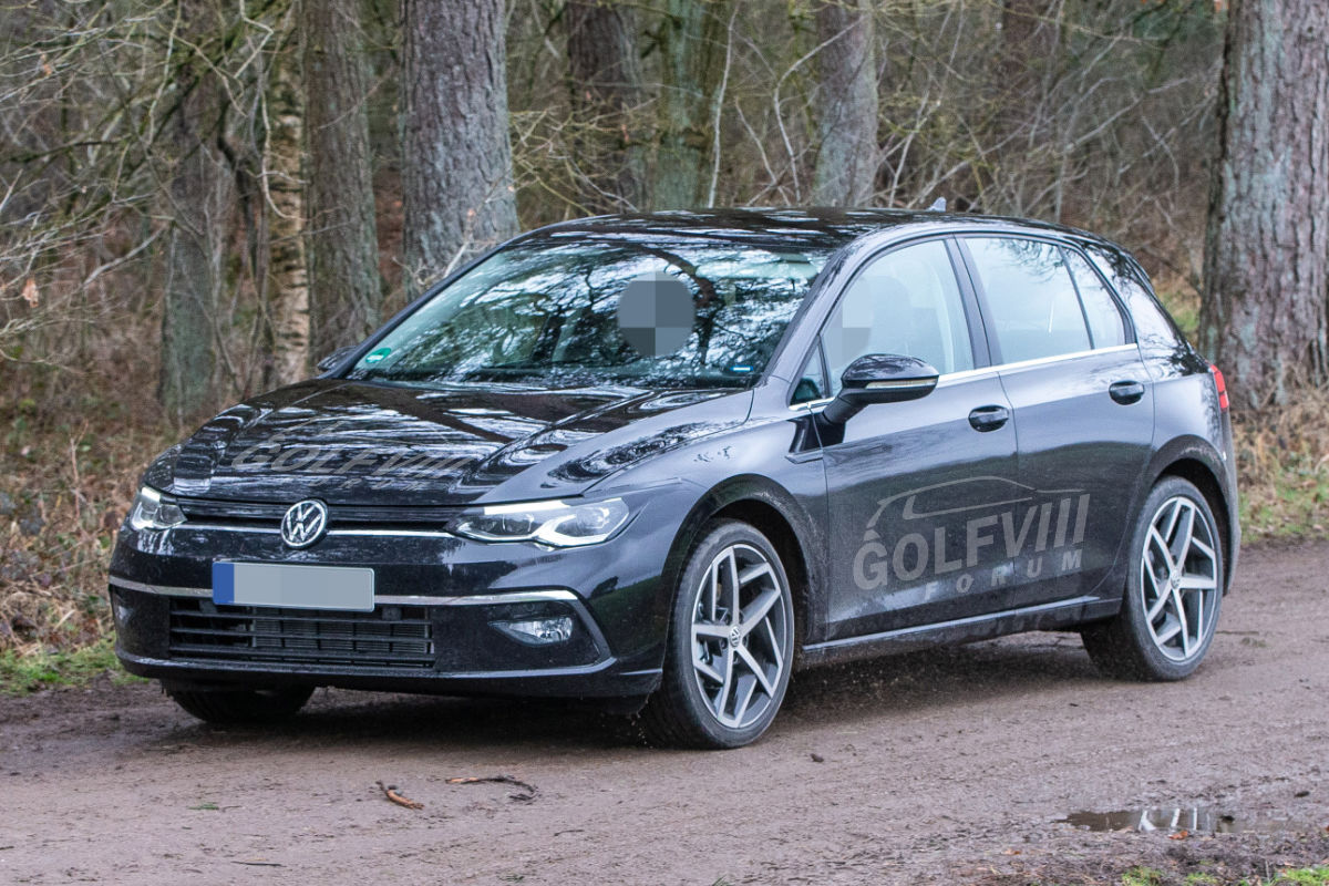 VW Golf 8 - bei Testfahrten erwischt